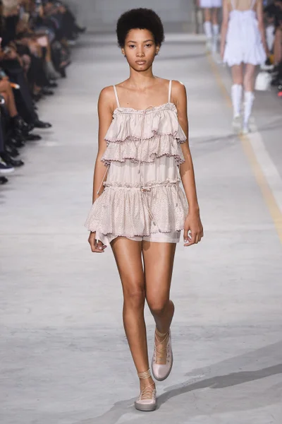 Look 34